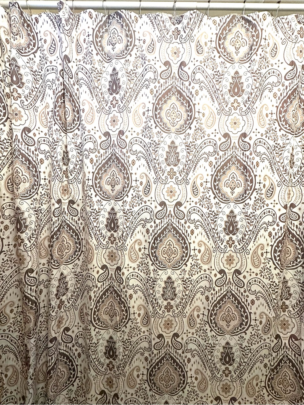 5/$15💥 Neutral Paisley Fabric Shower Curtain
